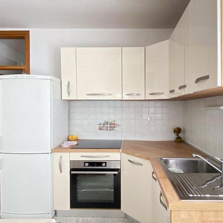 Apartments Vese سفيتي بيتار المظهر الخارجي الصورة