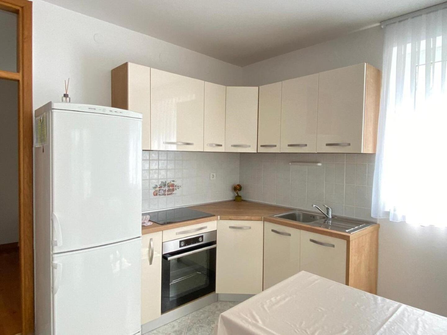 Apartments Vese سفيتي بيتار المظهر الخارجي الصورة