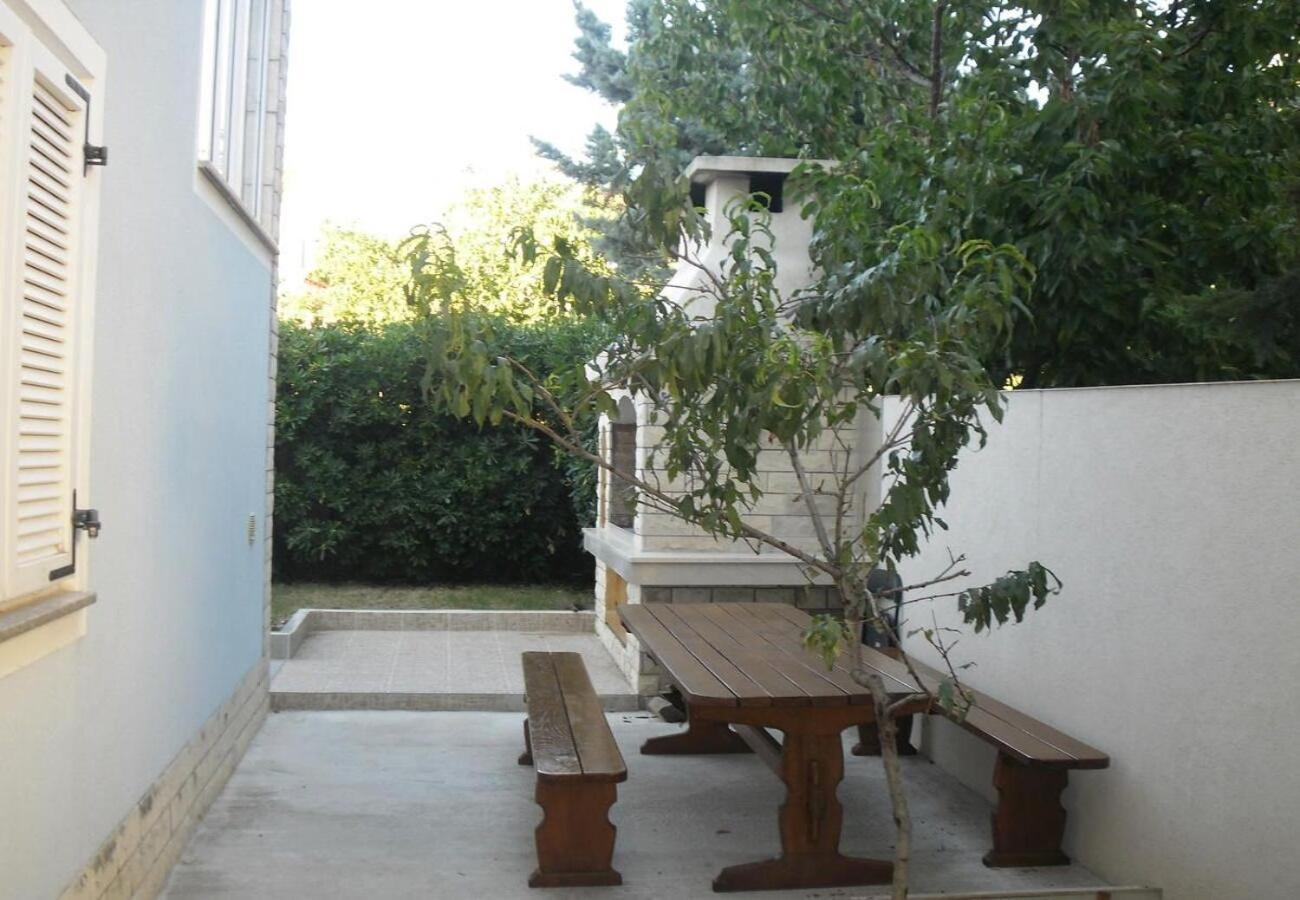 Apartments Vese سفيتي بيتار المظهر الخارجي الصورة