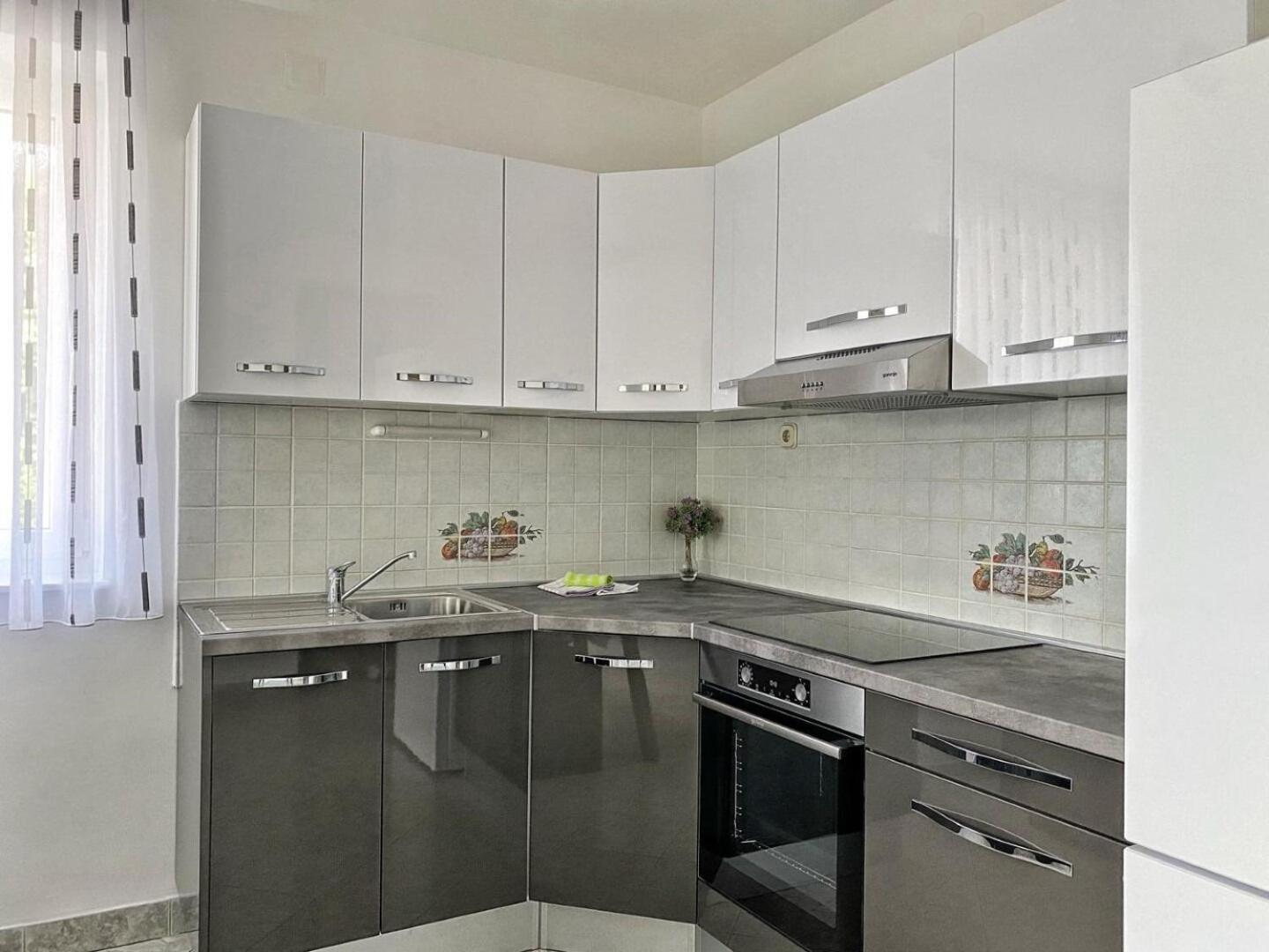 Apartments Vese سفيتي بيتار المظهر الخارجي الصورة